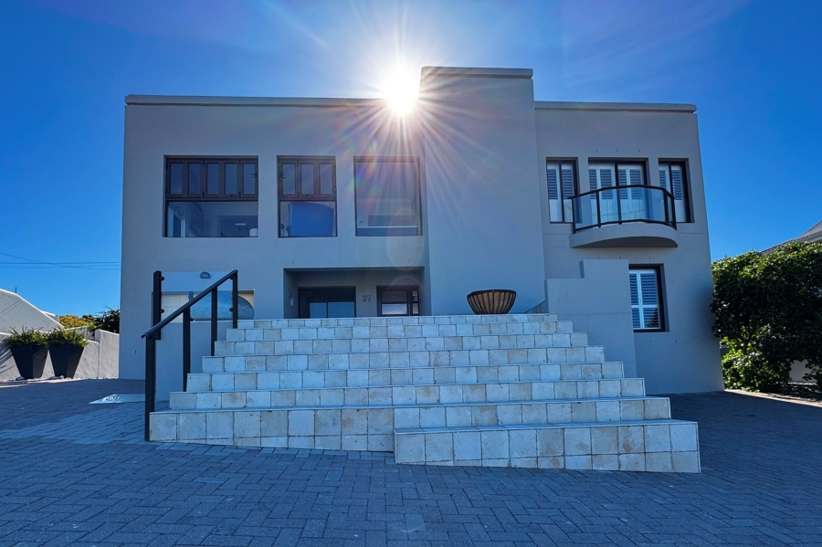 3 Bedroom Property for Sale in Yzerfontein Western Cape